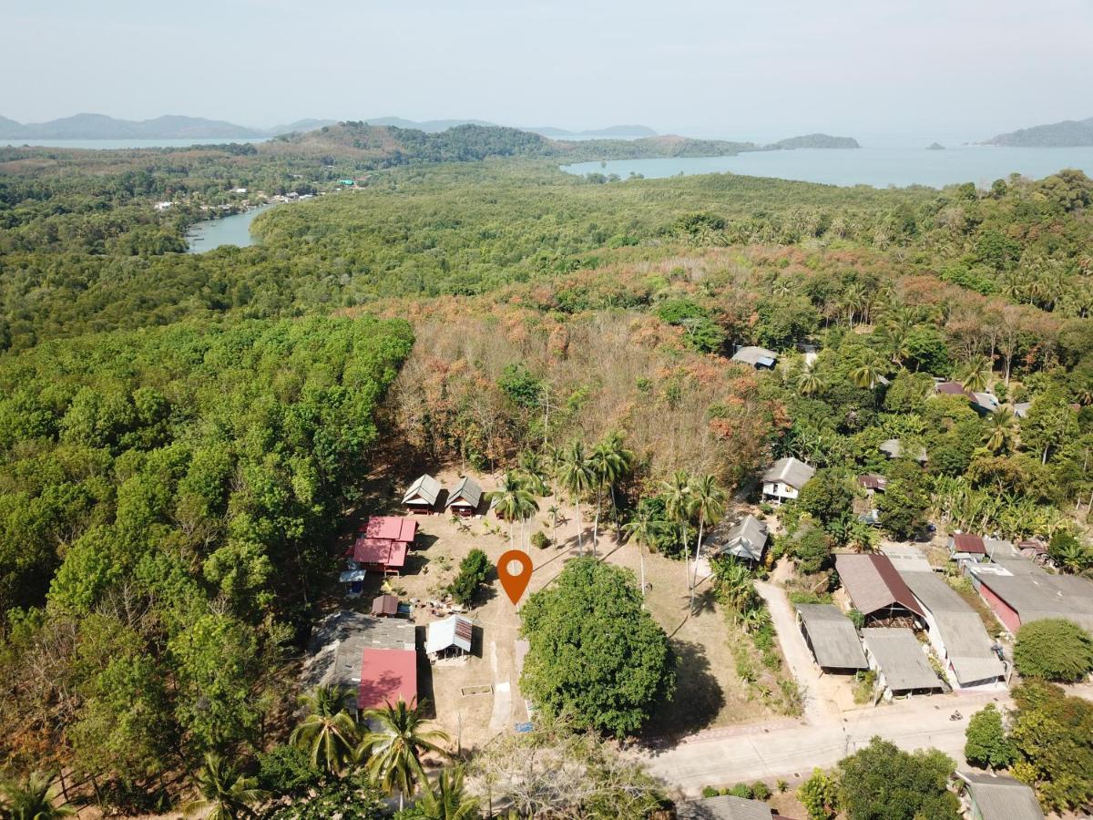 Mr Bao Homestay & Bungalows Ко Яо Ной Екстериор снимка